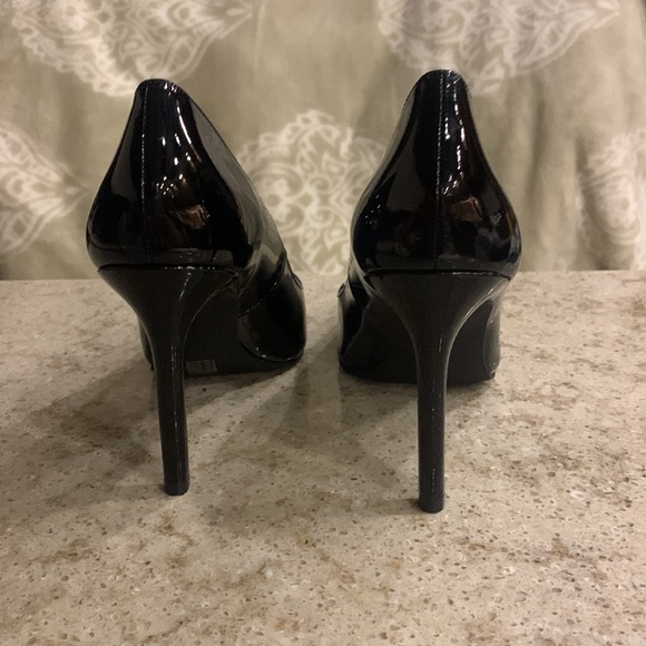 NWOT Stuart Weitzman Leigh 95 Patent Classic Black Pumps Size 9 - Picture 8 of 11